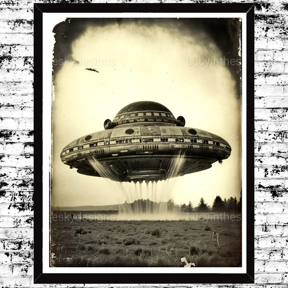 Handmade Other - UFO Retro Alien Spaceship Vintage Style Science Fiction Art Print